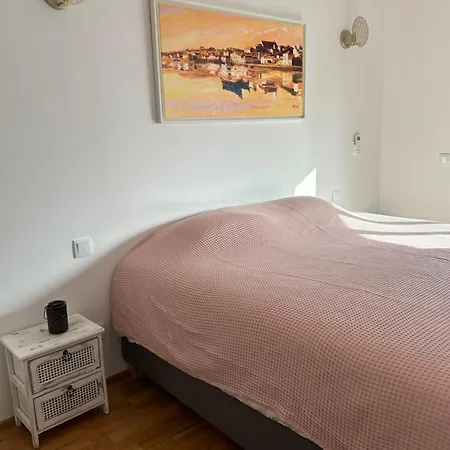 Cosy In The Heart Of Old Town Lagos