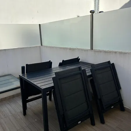 Cosy In The Heart Of Old Town Lagos